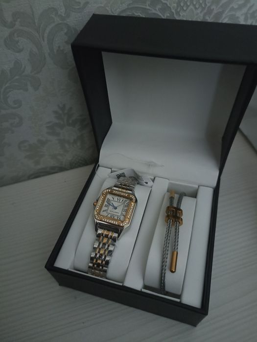 бужитерие Пандора и часы с браслетом