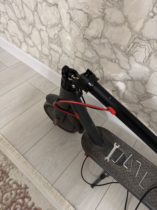 Самакатэлектор почти новый 50000