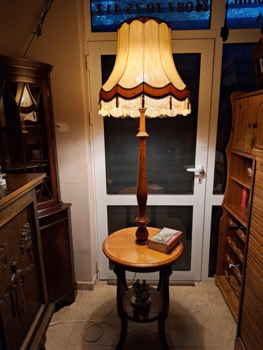 УНИКАТ! Маса Луи  XV и лампион