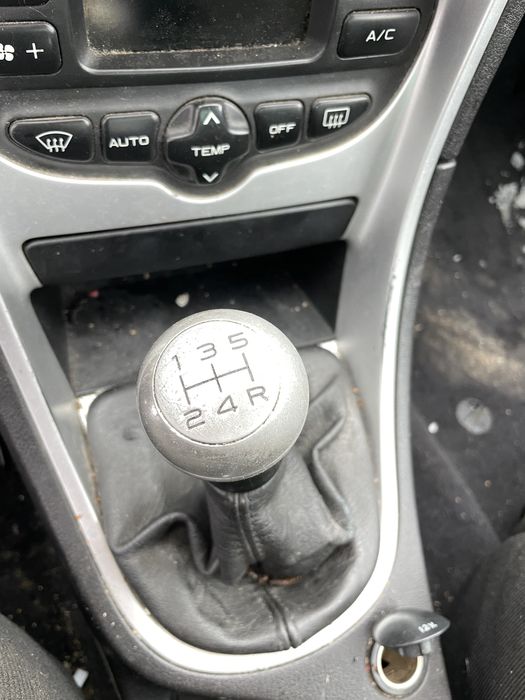 Пежо Peugeot 307cc Кабрио на Части Бензин