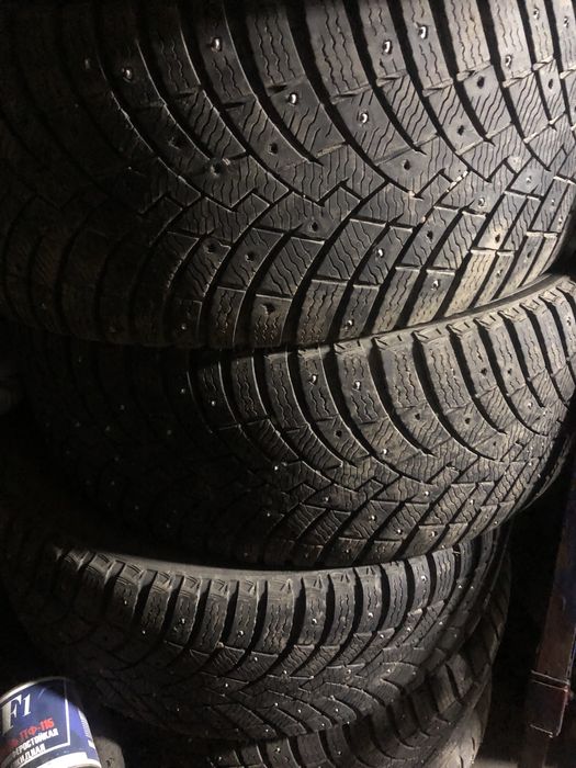 Продам комплект 285/60/18