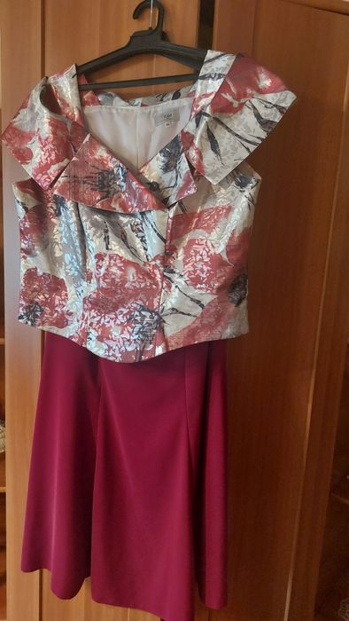 Costum damă format din două piese