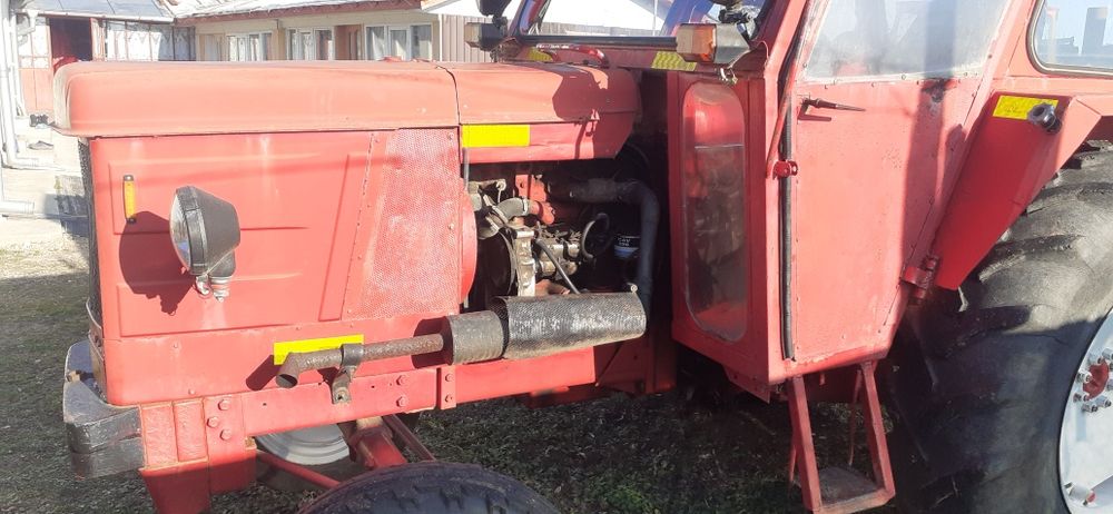 Vând tractor Renault 45 cp