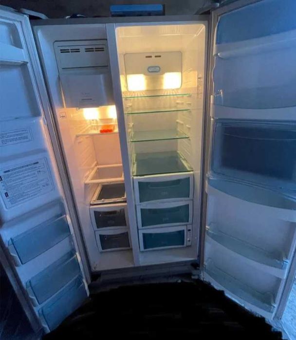 Двукрилен хладилник Deawoo