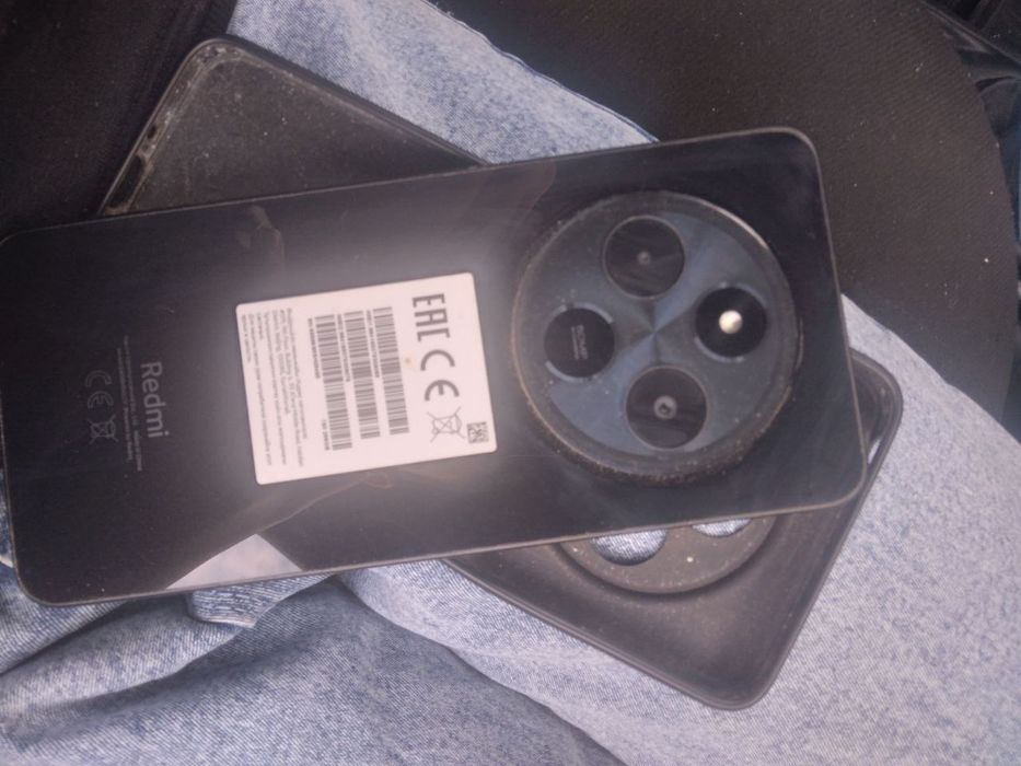 Redmi 14c Holati aloooo aybi yoʻq olganimda 3 oy buldi xotra 8/256