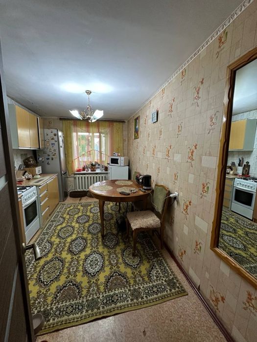 Продается 3 комнатная квартира