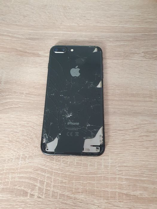 iPhone 8 Plus pentru piese