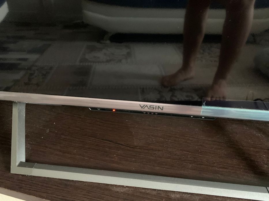 YASIN продается телевизор очень классный