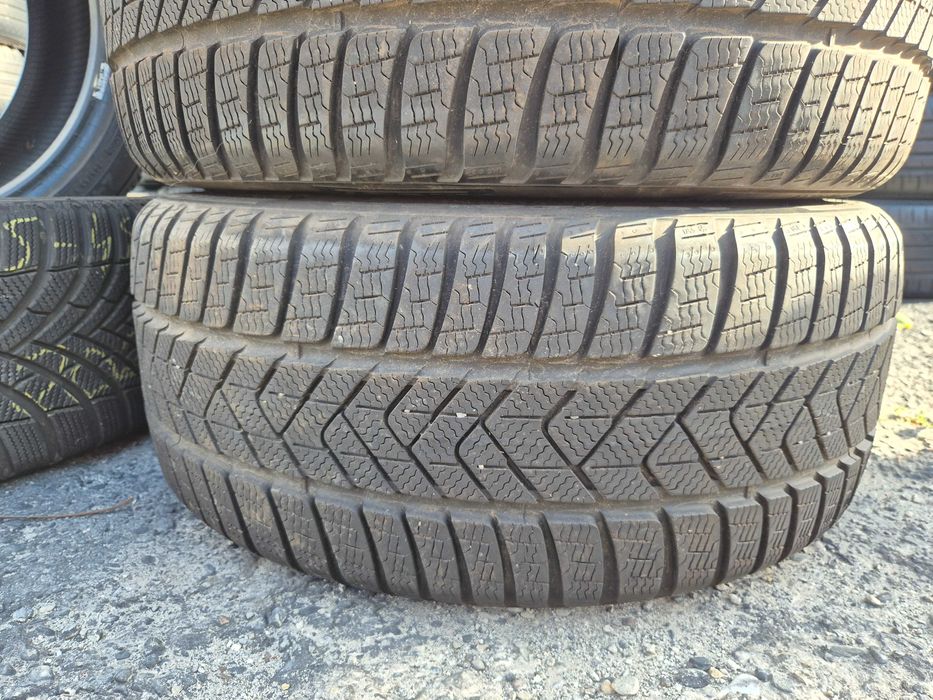 2 Anvelope de IARNA - 235/40/19 98V - PIRELLI Sottozero - CA NOI - DOT 2020 !