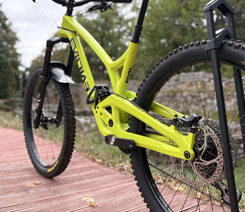 Evil Insurgent Carbon Ultimate Enduro