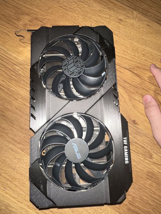 Vand RX6500xt buzau sau schimb cu rtx