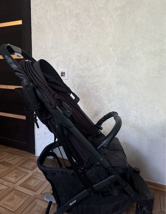 Коляска прогулочная