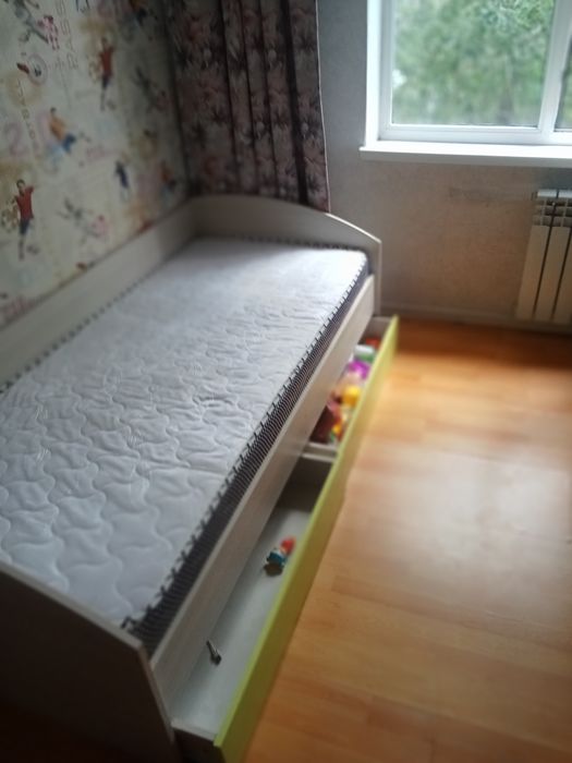 Продам детскую кровать