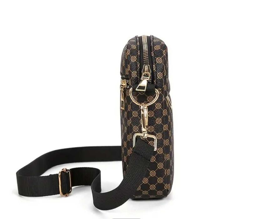 Мъжка чантичка за през рамо