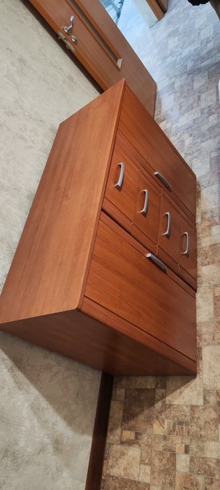 Комод продам б/у