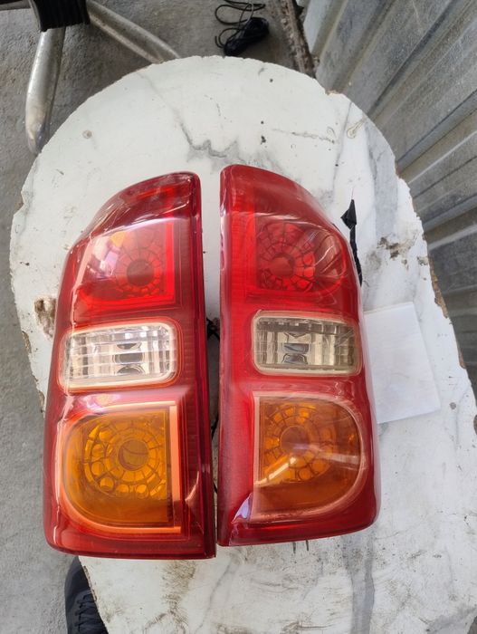 Задний фонарь Toyota Rav4