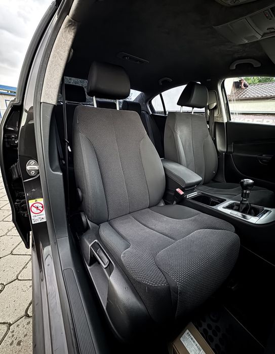 VOLKSWAGEN Passat 2010 — imagine 4