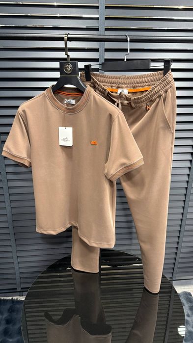 Мъжки екипи различни модели