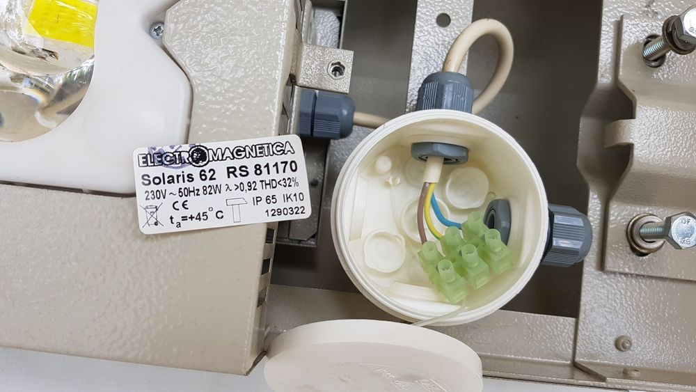 Reflector lampa LED SMD stalp 230V 82W nou