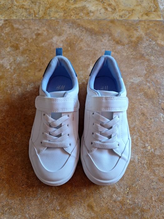 Vând adidași copii H&M 28