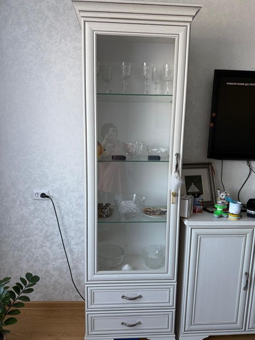 Продам  прекрасную стенку