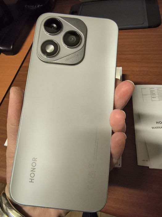 Telefon Honor 400 lite