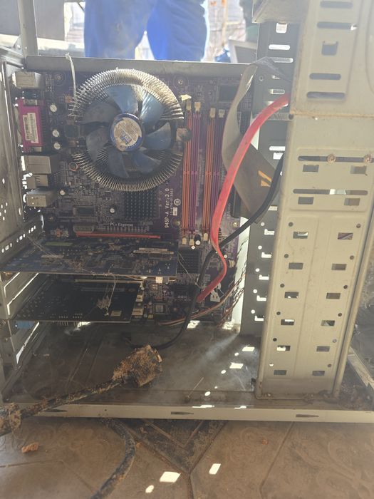 Продам на запчасти компьютеры