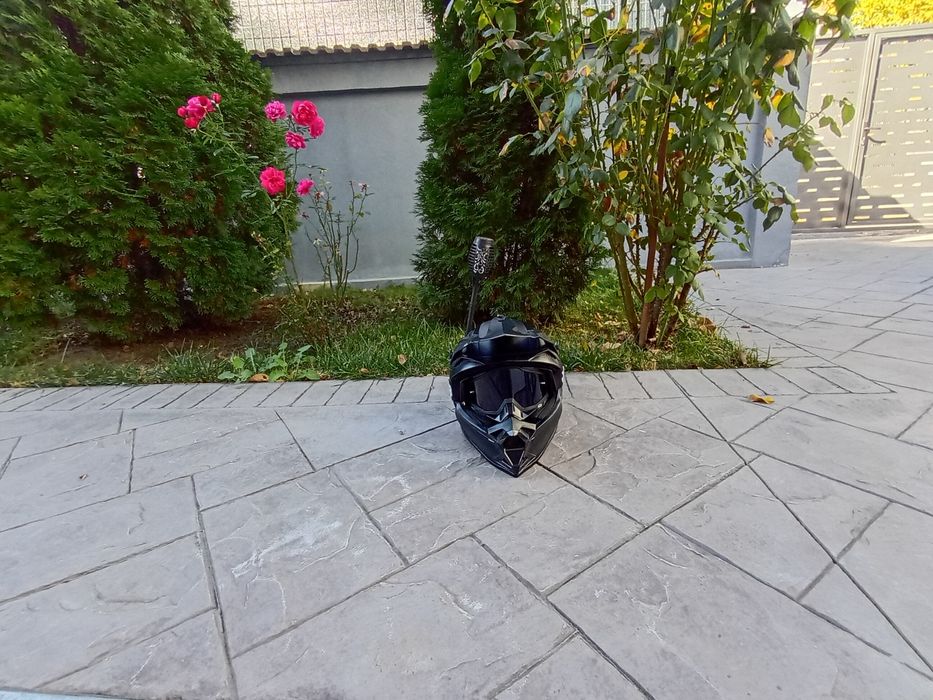 Trotinetă electrică Joyor S10-S Z Custom 2000W – 1500 km, viteză 82 km/h + CASCĂ & OCHELARI SILVIS ( Fac schimb și cu bike full suspension)