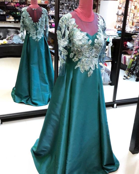 Rochie seara cusuta manual