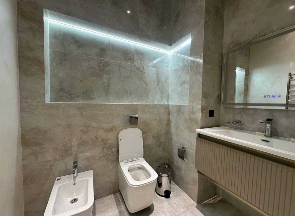 Сдается новая квартира в элитном ЖК Felicita, Яккасарайский район

4-к