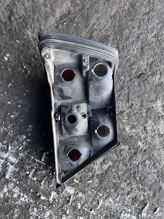 Задний стоп на мерс ешка