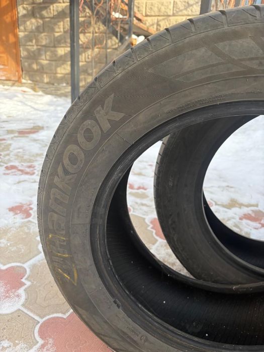 Продам шины 2 шт