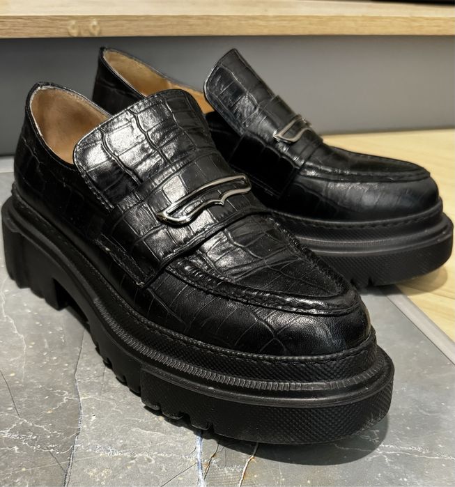 Лоферы кожанные продам