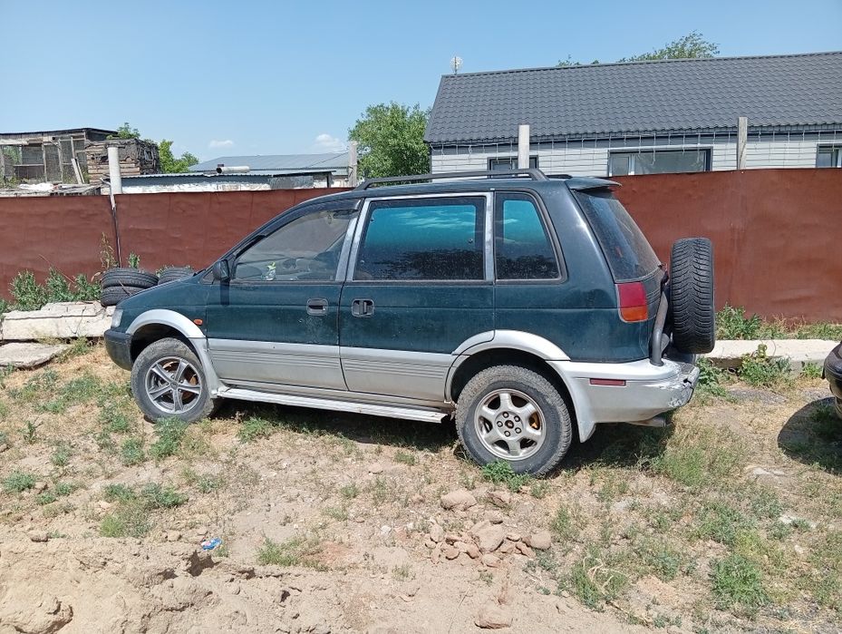 Продам mitsubishi RVR