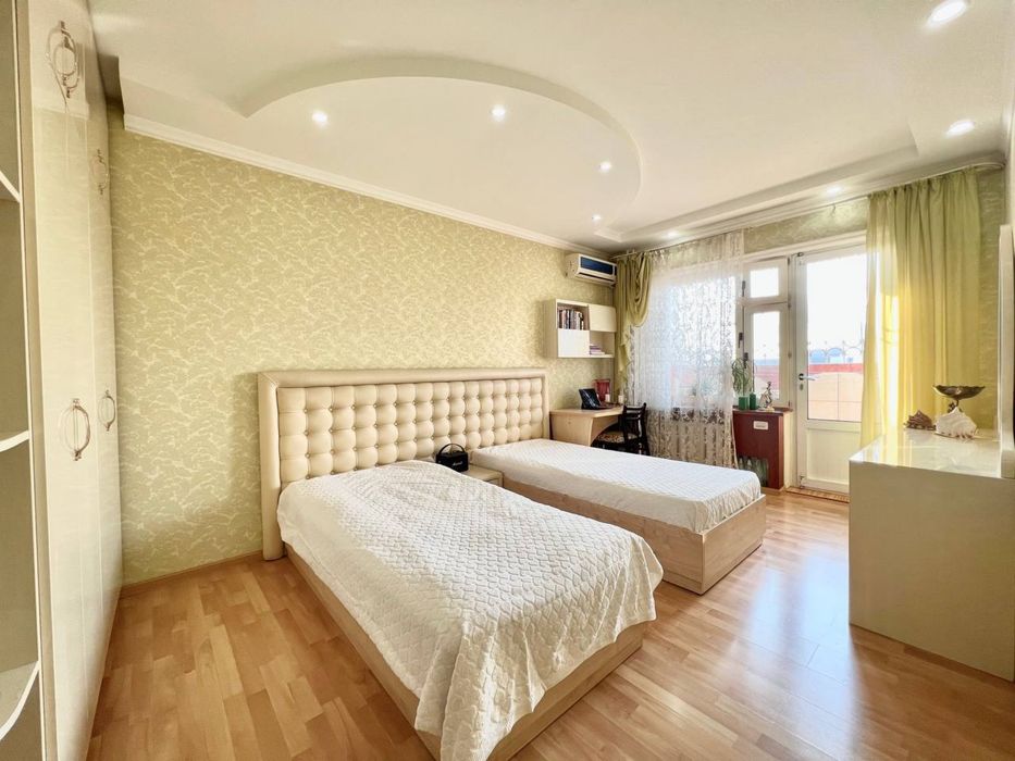 Сдается просторная квартира м. Ойбек