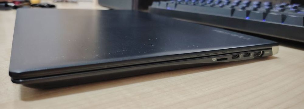 TOSHIBA Portege X30-D 13,3" HD/ CORE i7-7600U / 16GB DDR4 / 256GB NVMe