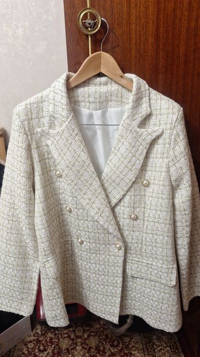 Женские новые пиджаки