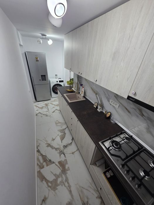 Apartament 2 camere decomandat , renovat de la 0 , fără risc seismic , proprietar