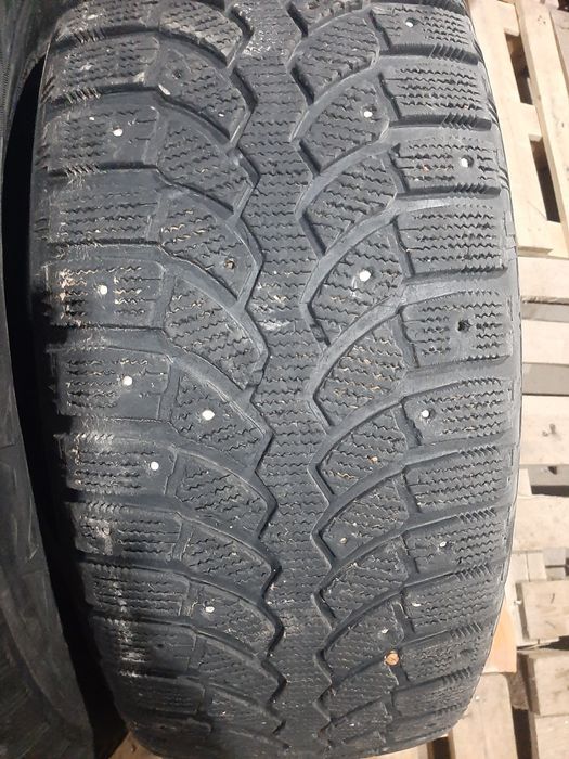 Продам шины 285/65/17 бриджистон