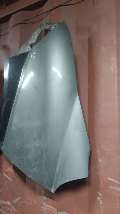 Крыло левое Toyota Granvia