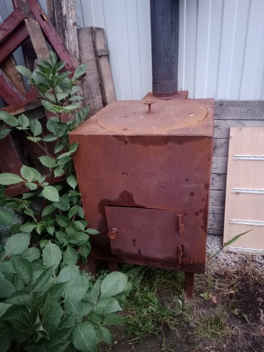 Продам мангальную зону за 100 000 тенге.