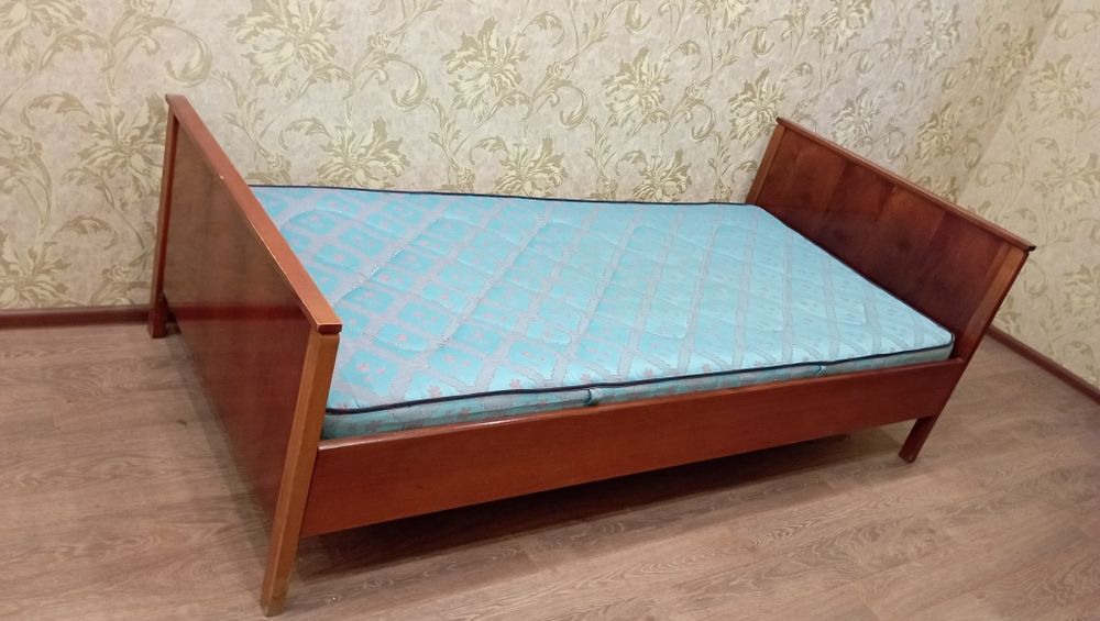 Кровать полуторка