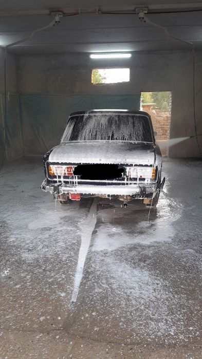 Jiguli sotiladi 2103