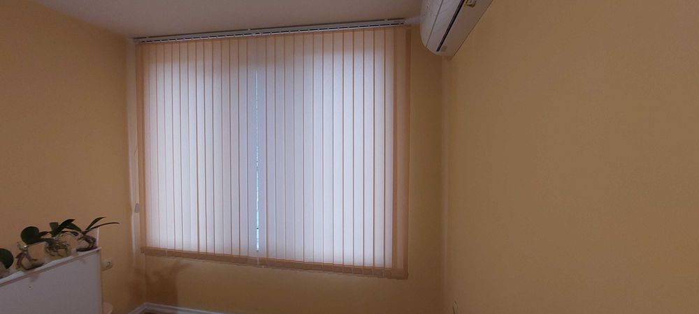 Вертикални офис щори