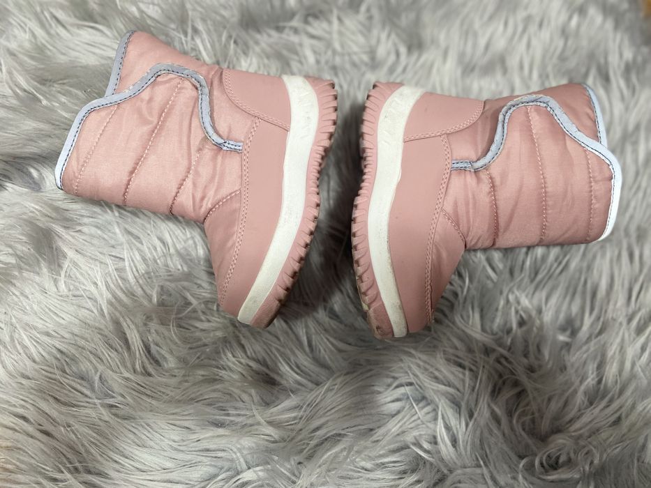 Ghete de zapada impermeabile, imblanite, fete, marime 25, Sinsay