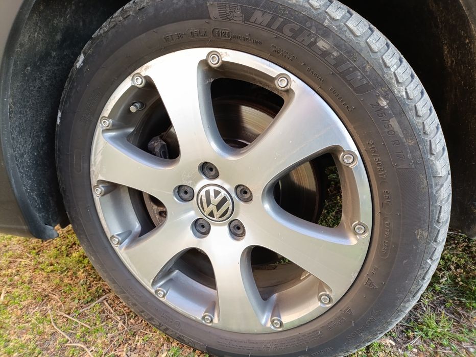 Джанти и гуми за VW Touran cross