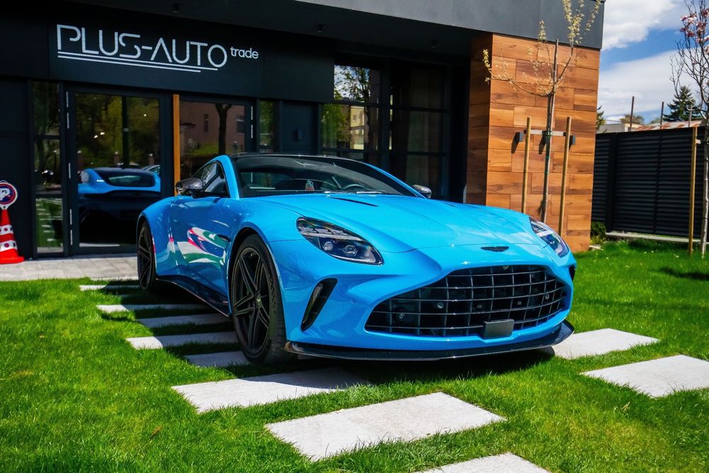 Aston Martin V8 Vantage 665CP/Adaptive Susp./Track Mode/Carbon /360/ Warranty 09.2027