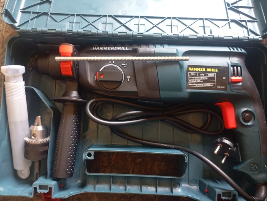 Продам перфодрель новая