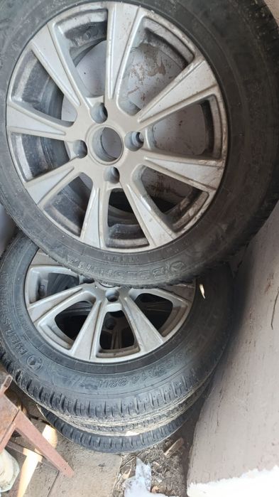 Продам резину с дисками.