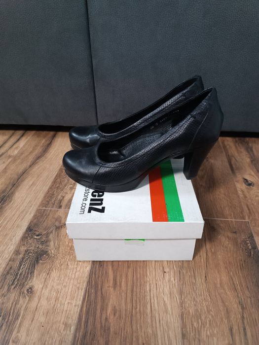 Дамски Обувки - размер 40